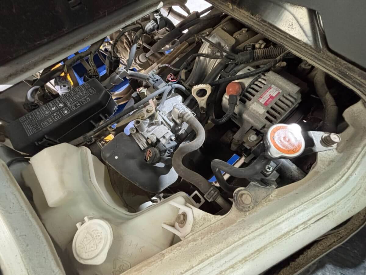 2000 Mitsubishi Minicab JDM car for sale — photo 6 of 24