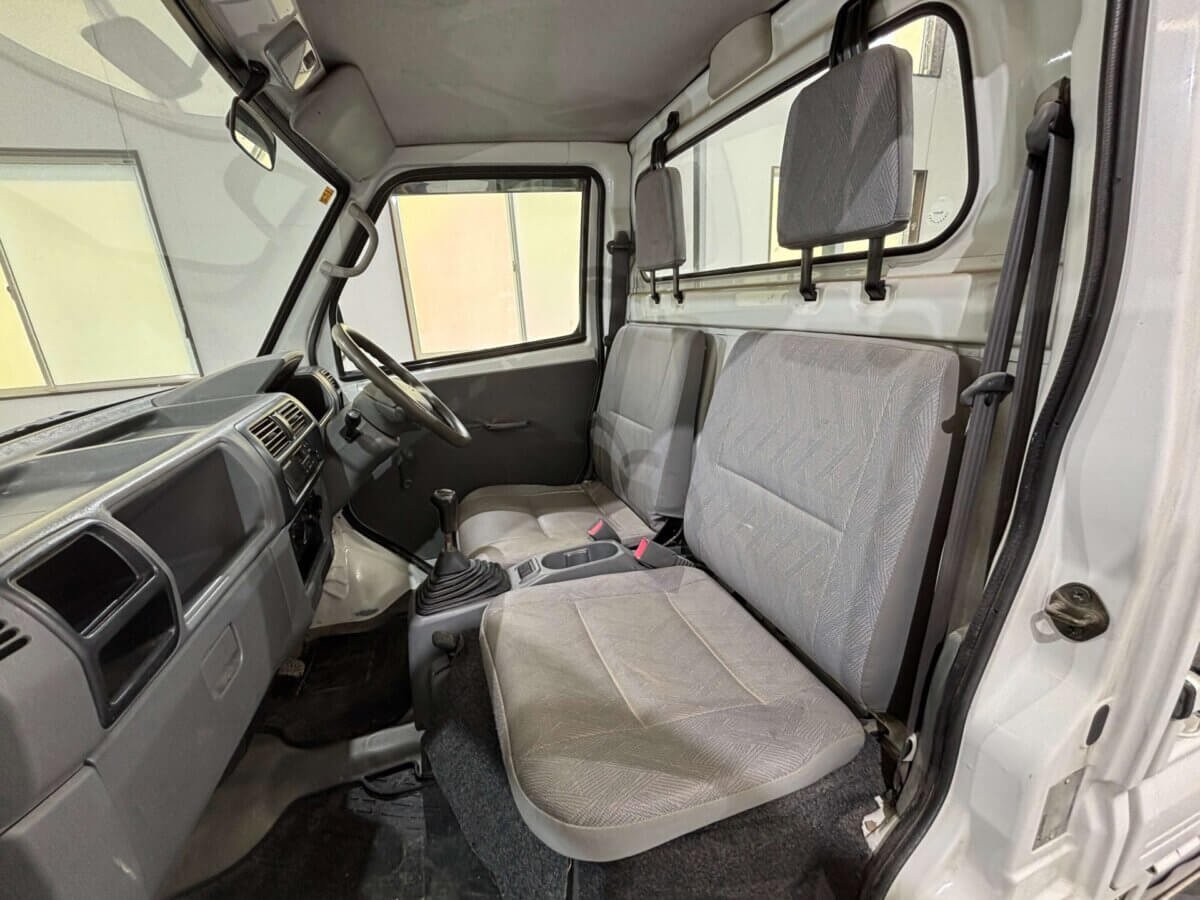 2000 Mitsubishi Minicab JDM car for sale — photo 9 of 24