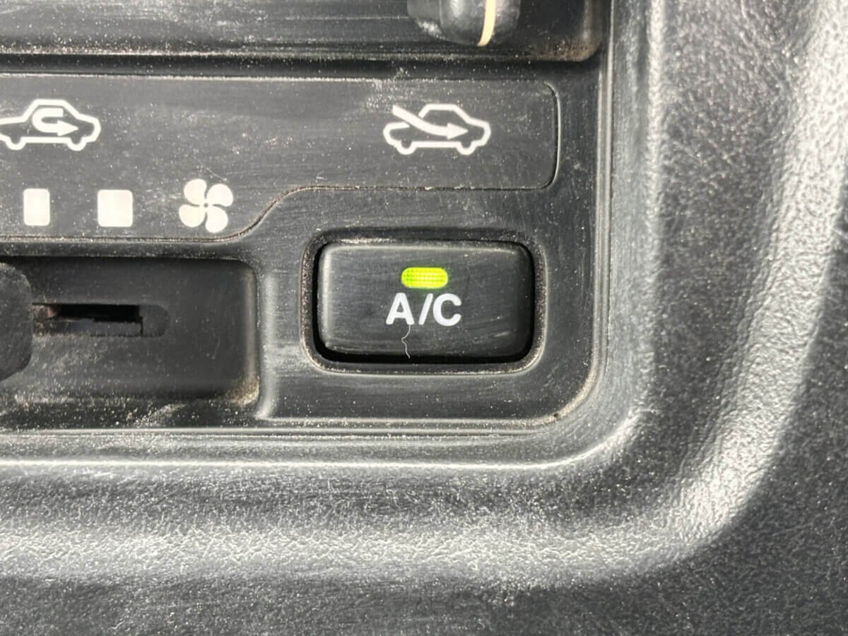 2000 Suzuki Carry JDM car for sale — photo 12 of 25