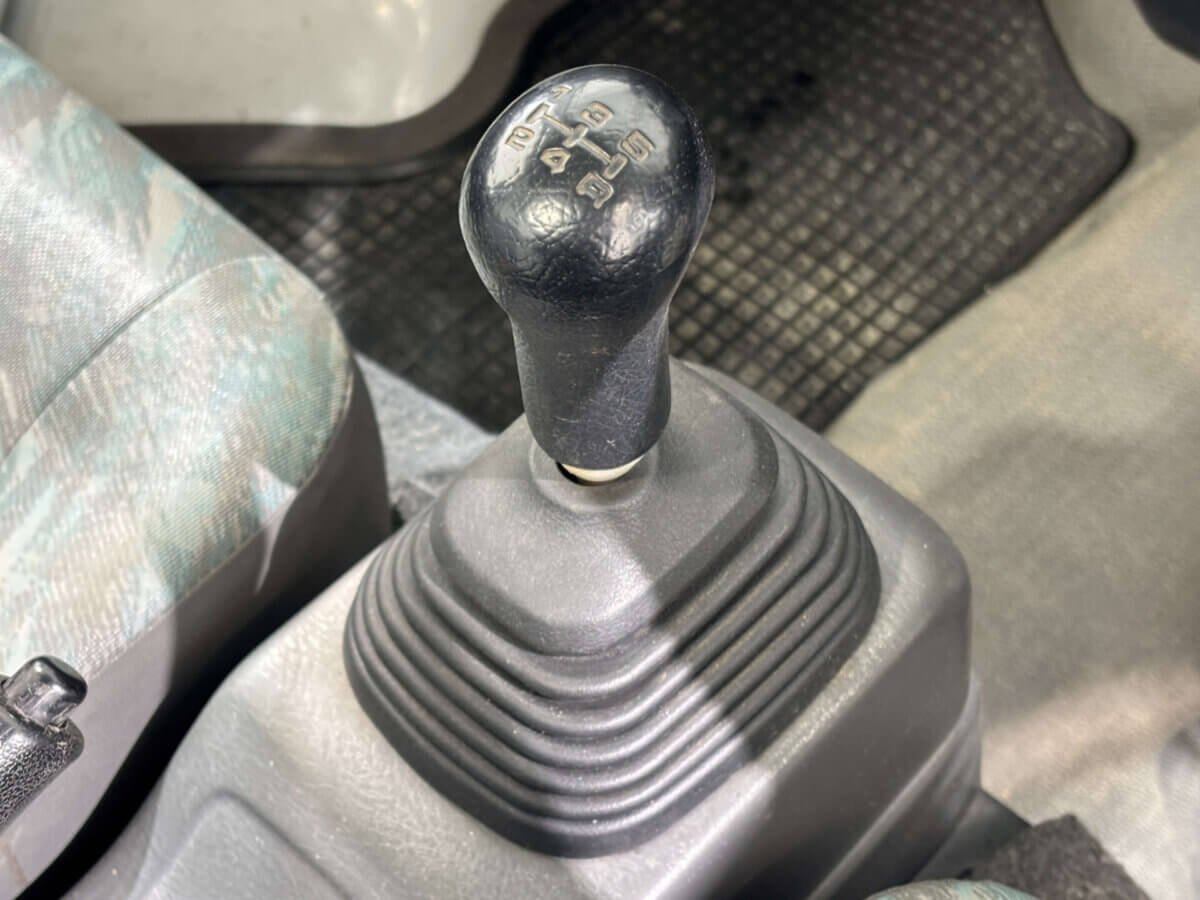 2000 Suzuki Carry JDM car for sale — photo 11 of 24