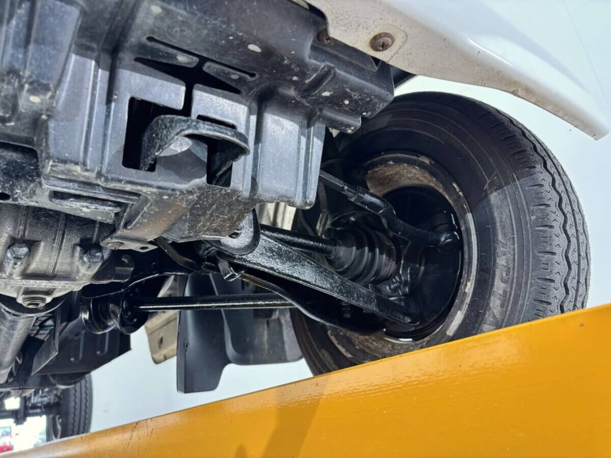 2000 Suzuki Carry JDM car for sale — photo 18 of 24