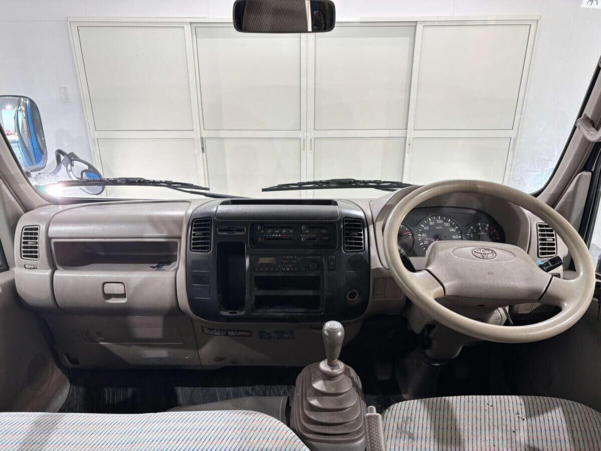 2001 Toyota Dyna JDM car for sale — photo 9 of 25