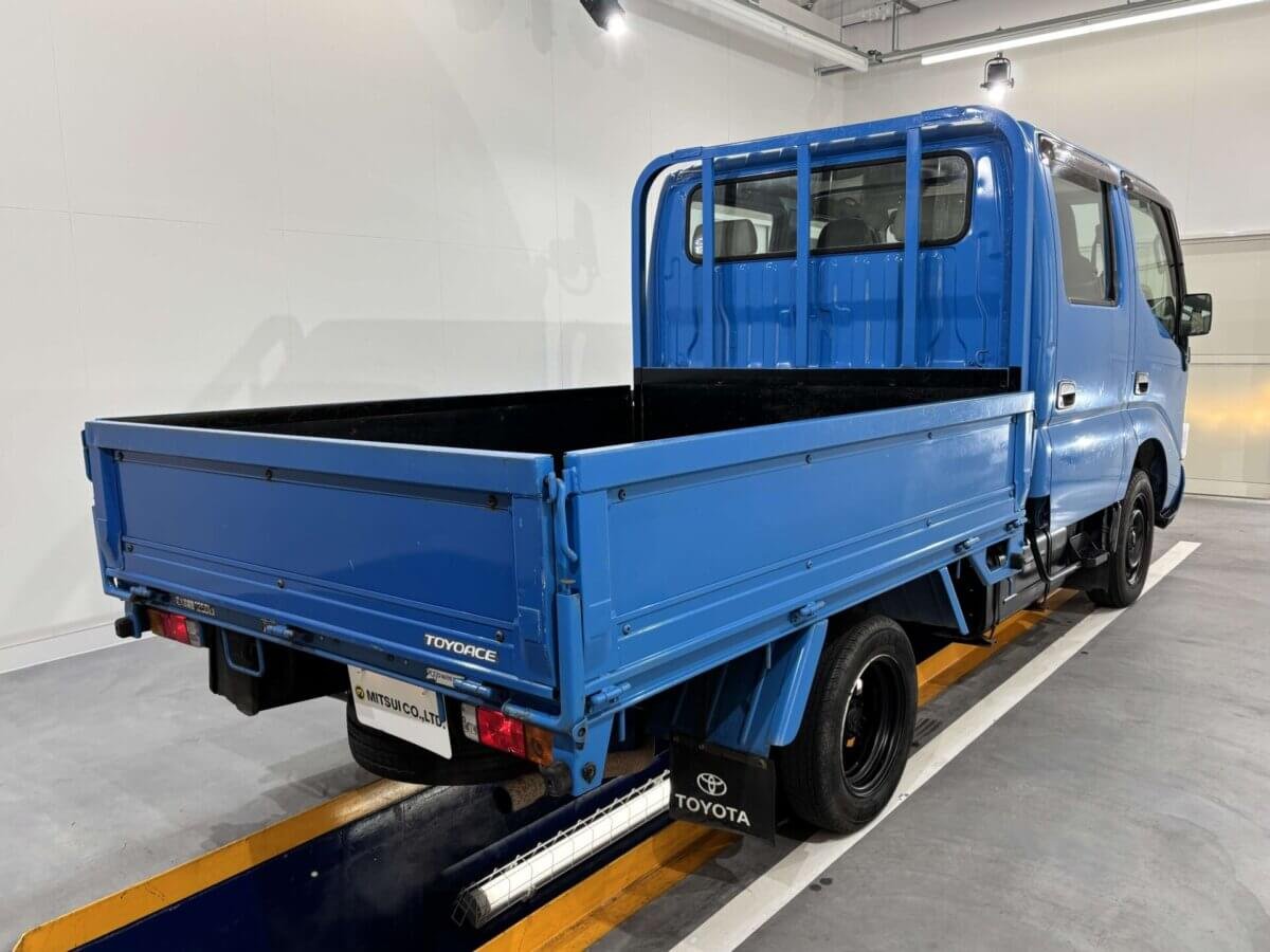 2001 Toyota Dyna JDM car for sale — photo 5 of 25
