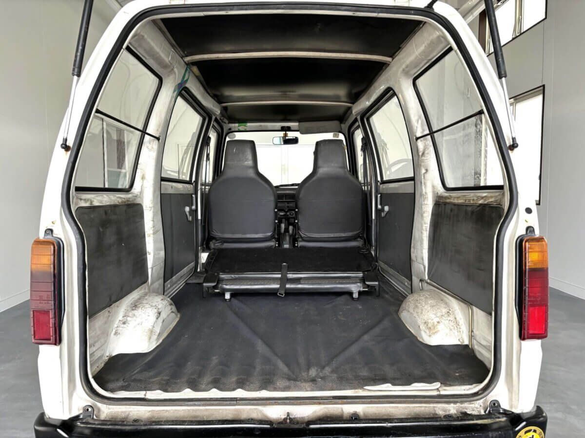 1993 Daihatsu Hijet JDM car for sale — photo 17 of 25