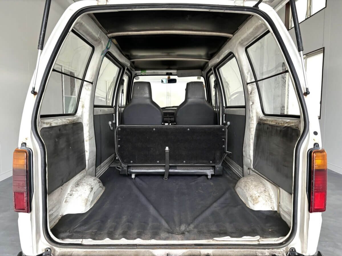 1993 Daihatsu Hijet JDM car for sale — photo 16 of 25