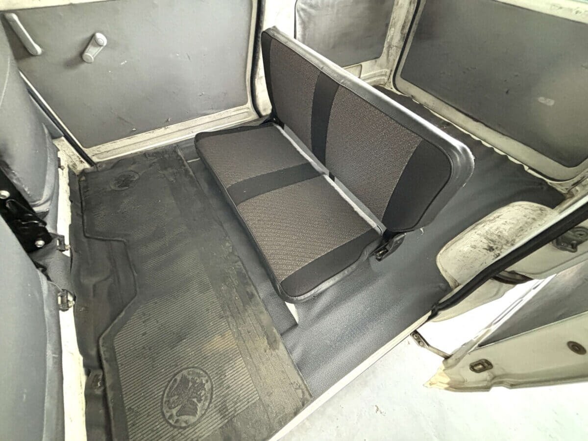 1993 Daihatsu Hijet JDM car for sale — photo 14 of 25