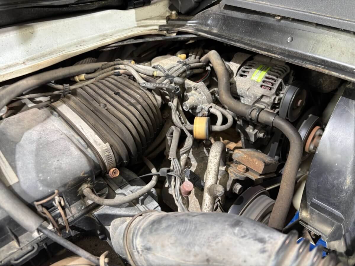 1993 Mitsubishi Minicab JDM car for sale — photo 6 of 25