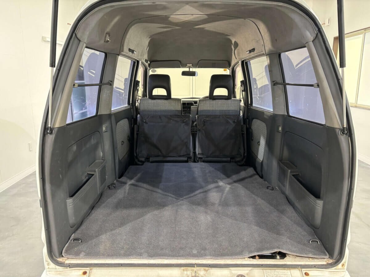 1993 Mitsubishi Minicab JDM car for sale — photo 22 of 25