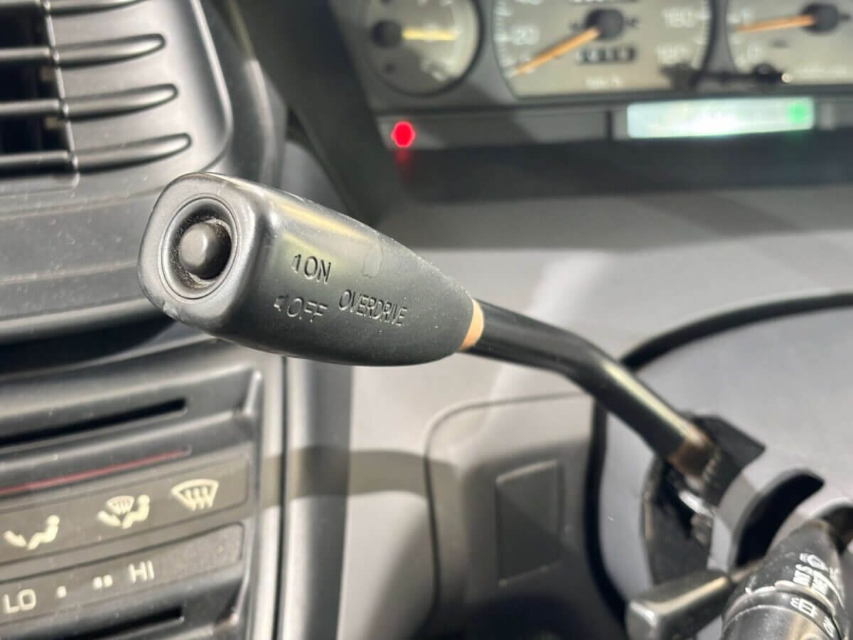 1995 Toyota Estima JDM car for sale — photo 19 of 25