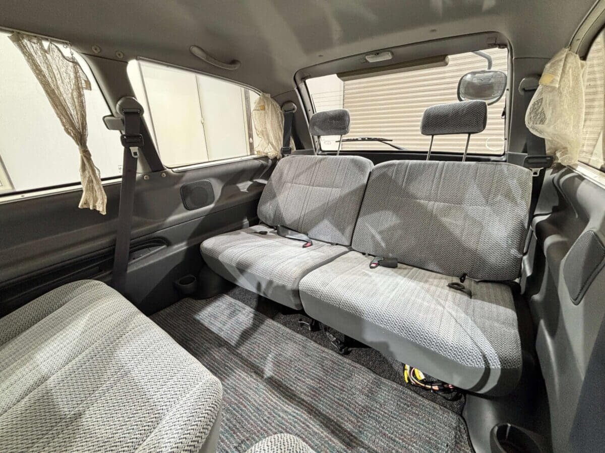 1995 Toyota Estima JDM car for sale — photo 23 of 25