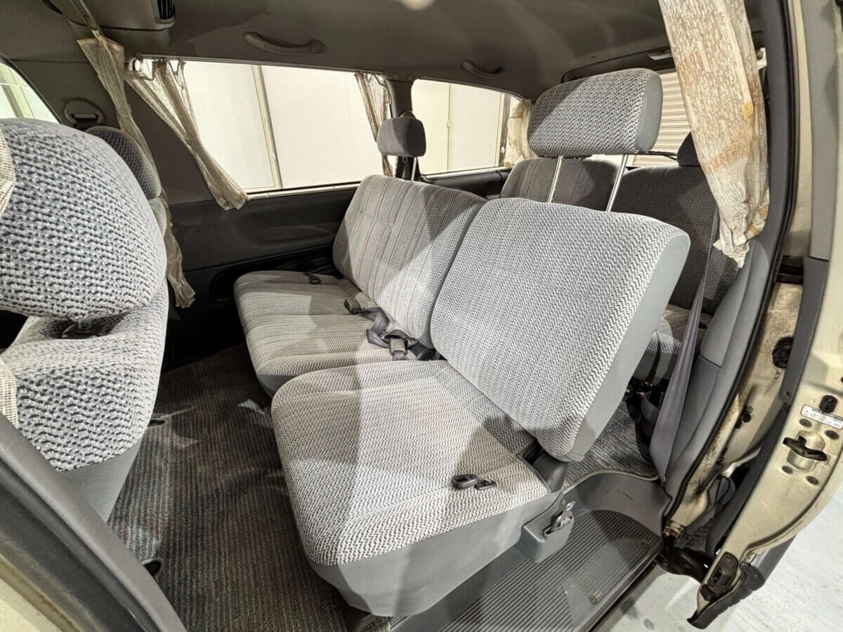 1995 Toyota Estima JDM car for sale — photo 20 of 25