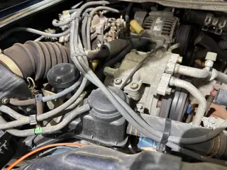 Blue 1998 Daihatsu Hijet Van, 73,500 miles, EF 660 cc, stock KTD-0919 (photo 6)