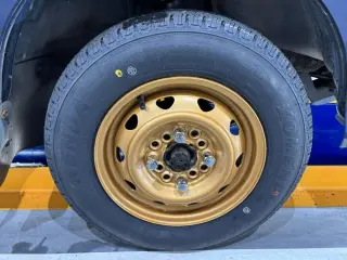 Blue 1998 Daihatsu Hijet Van 4WD JDM van for sale, stock KTD-0919 (photo 21)