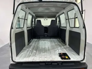 1998 Mitsubishi Minicab Van — White 2WD JDM Vans, photo 14 of 25