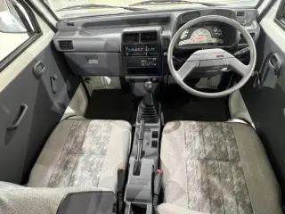 1998 Mitsubishi Minicab Van — White 2WD JDM Vans, photo 8 of 25