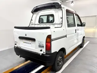 White 1999 Daihatsu Hijet Deck Van 2WD JDM van for sale, stock KTD-0926 (photo 5)