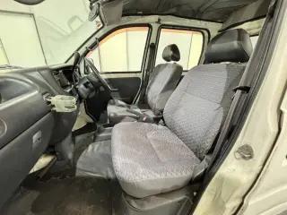 1999 Daihatsu Hijet Deck Van, right-hand drive Japanese import, stock KTD-0926 (photo 11)