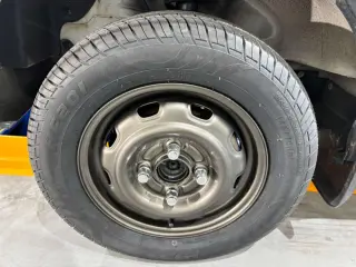 White 1999 Honda Acty Van 2WD JDM van for sale, stock KTD-0928 (photo 25)