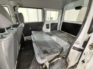 White 1999 Honda Acty Van 4WD JDM van for sale, stock KTD-0933 (photo 17)