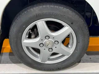 1999 Subaru Sambar Van — White 2WD JDM Vans, photo 23 of 32