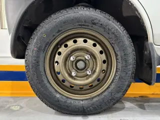 1999 Suzuki Every Van — White 2WD JDM Vans, photo 26 of 33