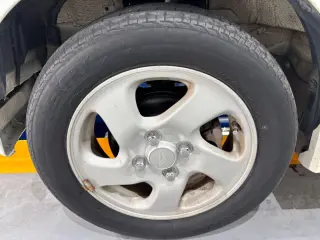 White 2000 Daihatsu Atrai, 5-Speed Manual, imported JDM van, stock KTD-0945 (photo 32)