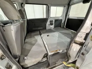 Silver 2000 Honda Acty Van, 72,200 miles, E07Z 660 cc, stock KTD-0949 (photo 18)