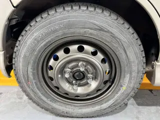 2000 Suzuki Every Van — Beige 2WD JDM Vans, photo 28 of 36
