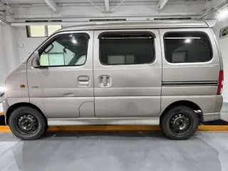 2000 Suzuki Every Van — Beige 2WD JDM Vans, photo 3 of 36
