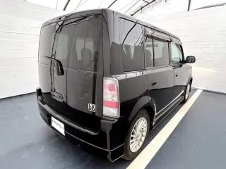 2000 Toyota bB — Black 2WD JDM Vans, photo 5 of 37