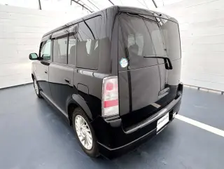 2000 Toyota bB — Black 2WD JDM Vans, photo 4 of 37