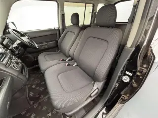 2000 Toyota bB — Black 2WD JDM Vans, photo 11 of 37