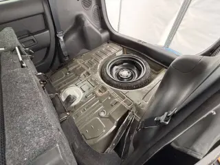 2000 Toyota bB — Black 2WD JDM Vans, photo 20 of 37