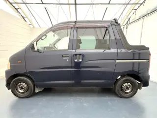 2001 Daihatsu Hijet Deck Van, right-hand drive Japanese import, stock KTD-0962 (photo 3)