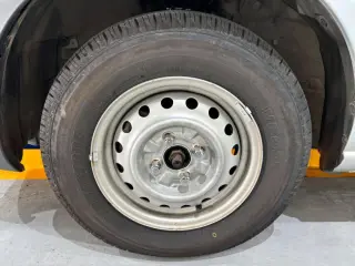 2001 Nissan Ad Van, right-hand drive Japanese import, stock KTD-0964 (photo 23)