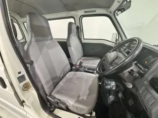 2001 Subaru Sambar Van — White 2WD JDM Vans, photo 11 of 33