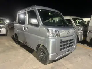 2022 Daihatsu Hijet Japanese Minitruck Deckvan (ac, ps) — White 4WD Kei Vans, photo 2 of 8