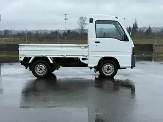 1991 Subaru Sambar — White RWD Kei Trucks, photo 2 of 18