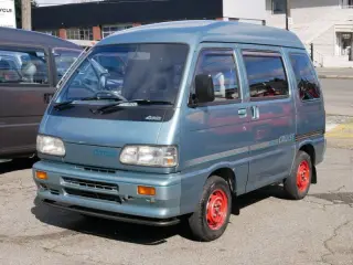 1992 Daihatsu Atrai Cruise Van — Turquoise Kei Vans, photo 1 of 34