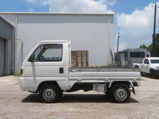 1993 Honda Acty — White 4WD Kei Trucks, photo 6 of 18