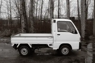 1994 Subaru Sambar Special — White 4WD Kei Trucks, photo 2 of 10
