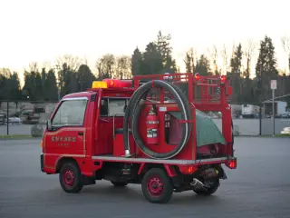 1995 Subaru Sambar — Red 4WD Kei Trucks, photo 19 of 53