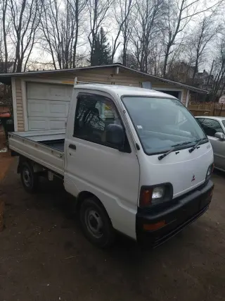 White 1996 Mitsubishi Minicab 4x4, 23,121 miles, 3 cylinder, stock KTD-0059 (photo 2)