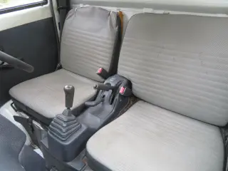 White 1997 Suzuki Carry 4WD, 78,398 miles, 660cc SOHC I3 (F6A), stock KTD-0077 (photo 22)