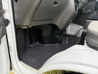1997 Suzuki Carry — White 4WD Kei Trucks, photo 23 of 43