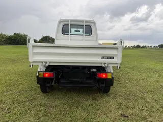 1997 Suzuki Carry — White 4WD Kei Trucks, photo 14 of 43