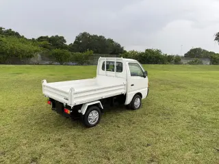 1997 Suzuki Carry — White 4WD Kei Trucks, photo 13 of 43