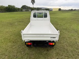 1997 Suzuki Carry — White 4WD Kei Trucks, photo 15 of 43