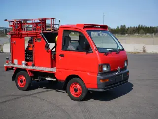 1998 Mitsubishi Minicab — Red 4WD Kei Trucks, photo 21 of 37
