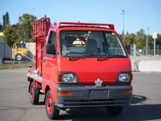 1998 Mitsubishi Minicab — Red 4WD Kei Trucks, photo 4 of 37